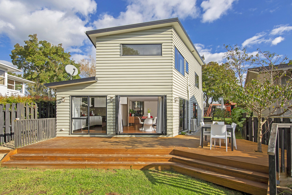 Free property data for 6A Yeoman Place, Howick, Auckland homes.co.nz