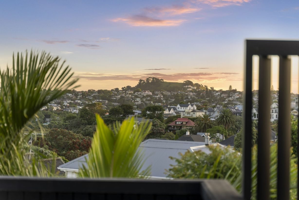  at 1/4 Logan Terrace, Parnell, Auckland