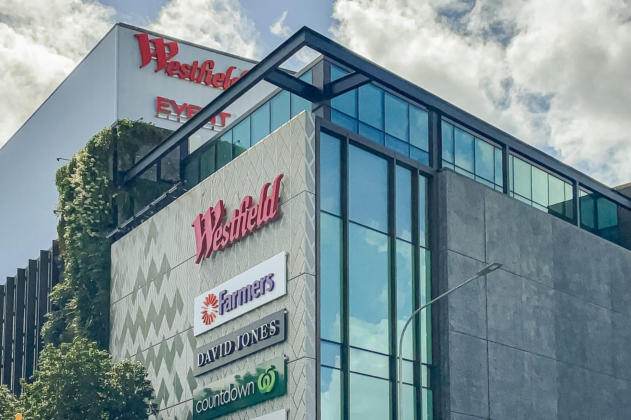  at 8C Arotau Place, Grafton, Auckland