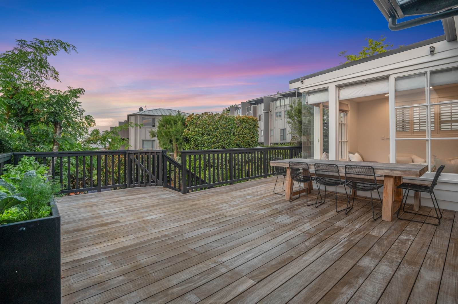  at 16 Cleveland Road, Parnell, Auckland