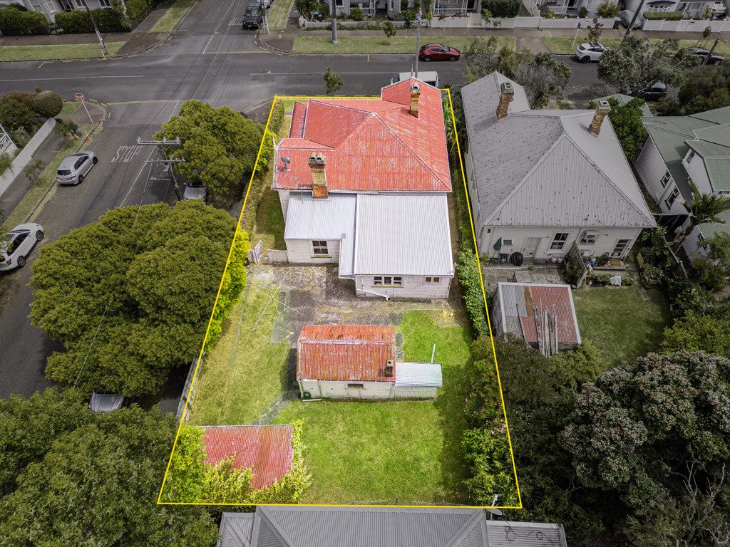  at 122 Crummer Road, Grey Lynn, Auckland