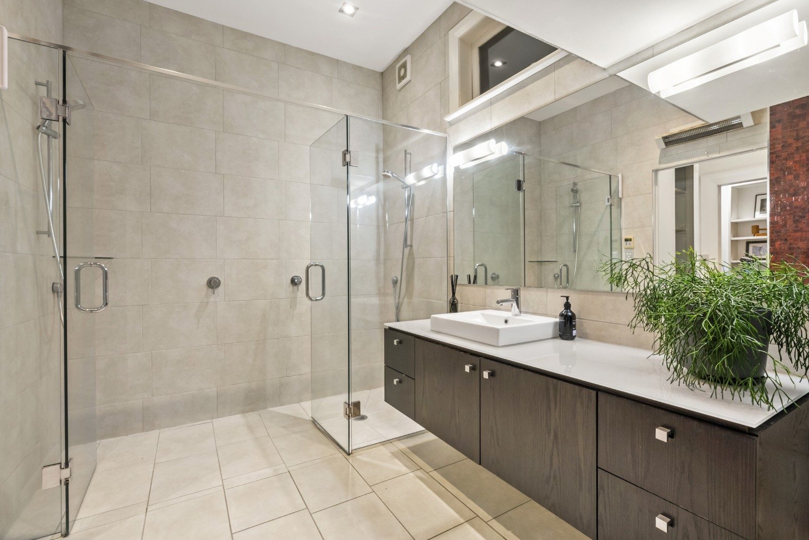  at 4 Sussex Street, Grey Lynn, Auckland