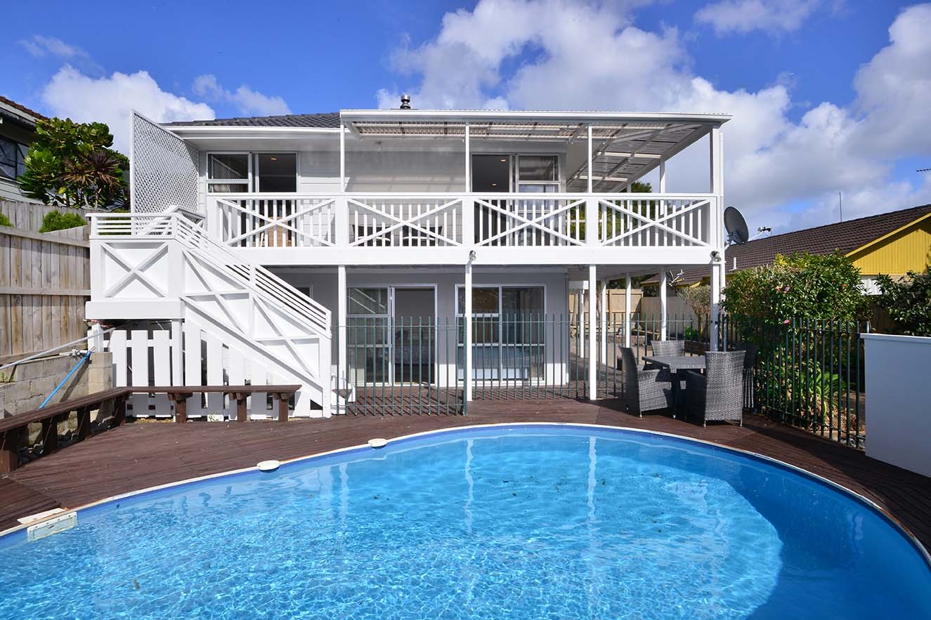 Free property data for 99 Lynn Road, Bayview, Auckland homes.co.nz