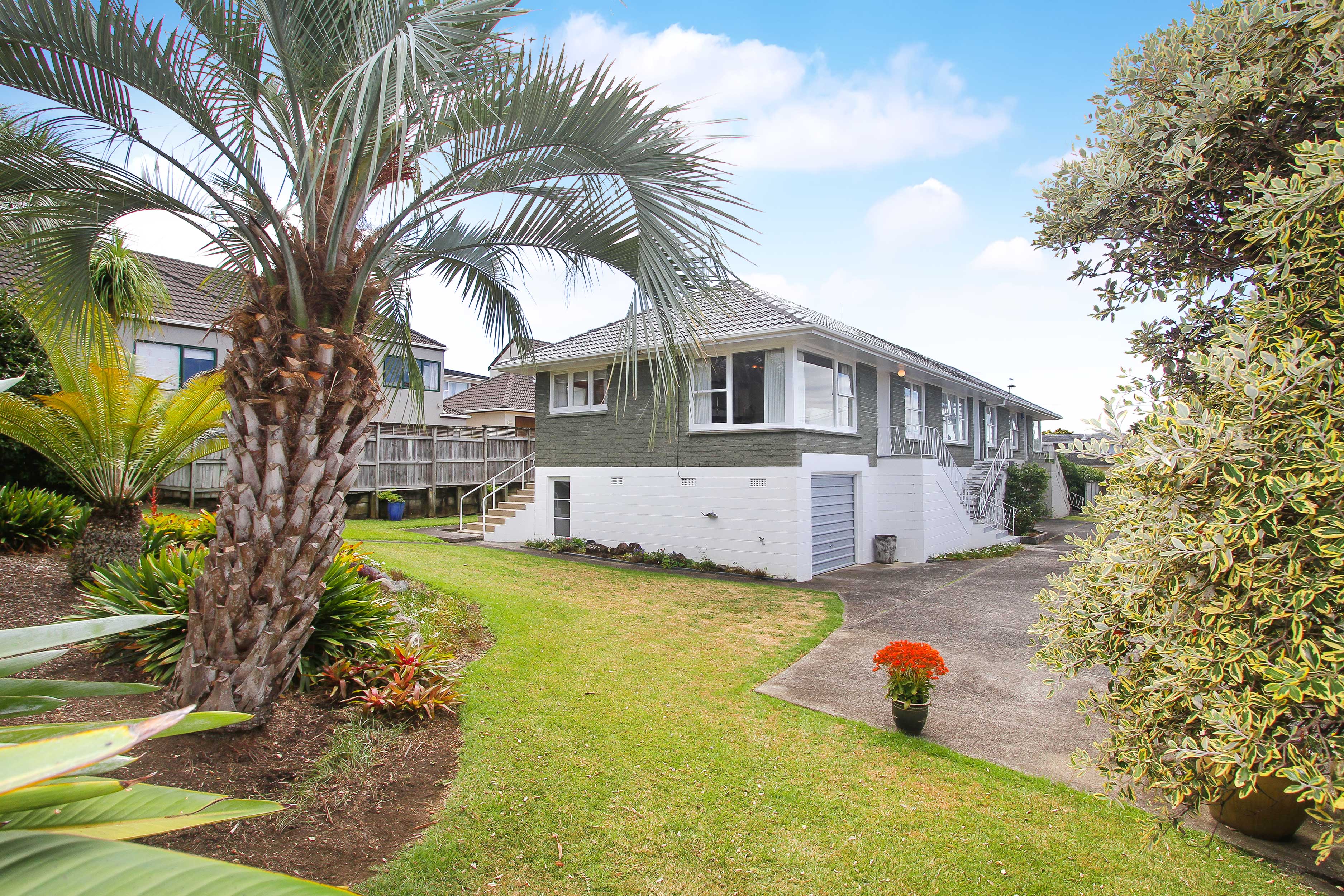 For sale 3/8 East Coast Road, Milford homes.co.nz