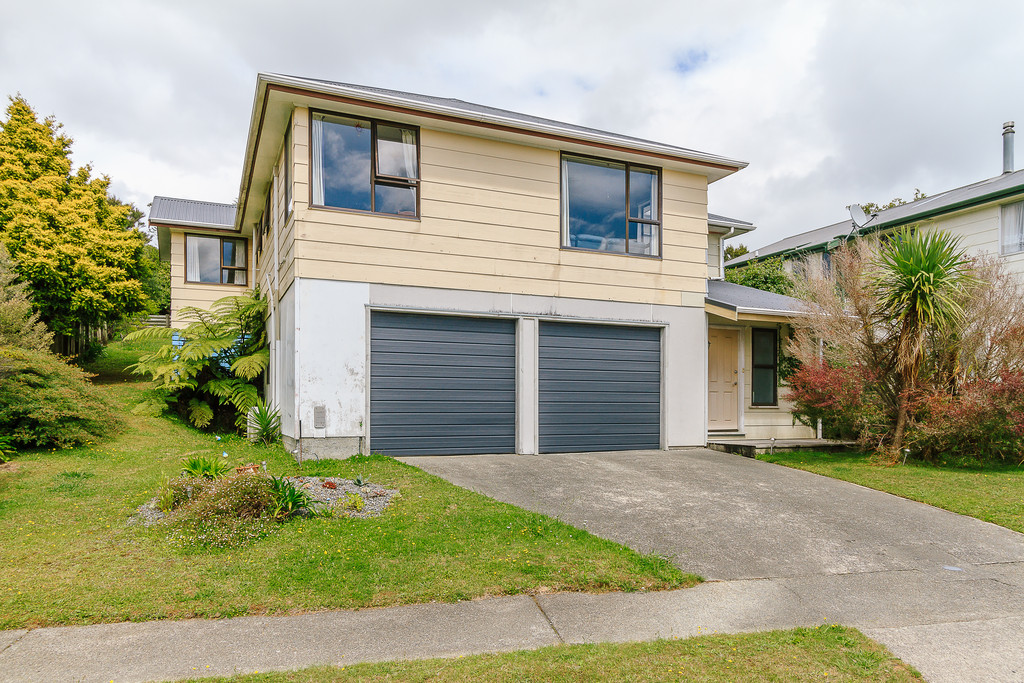 Free property data for 10 Whitechapel Grove, Stokes Valley, Lower Hutt