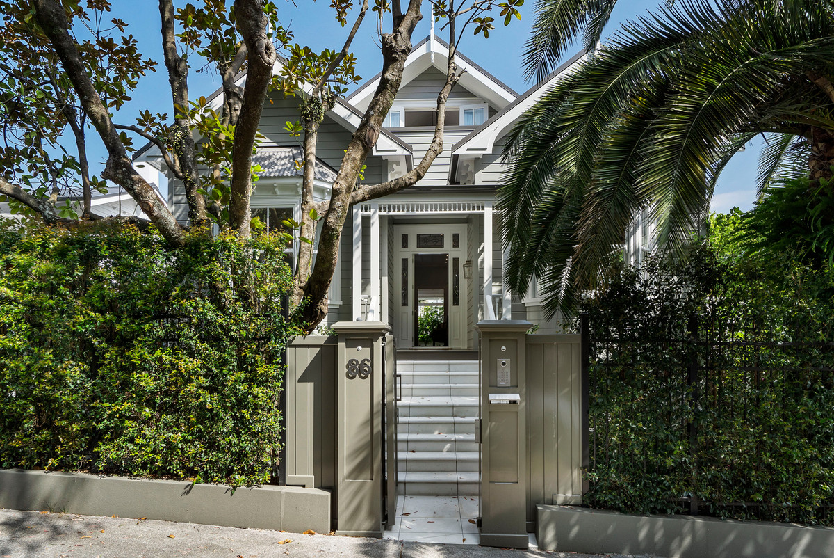 Free property data for 86 Sarsfield Street, Herne Bay, Auckland homes.co.nz