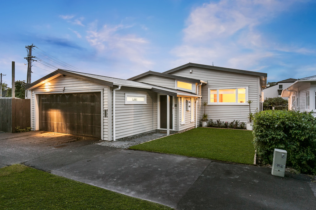Free property data for 42 Ivanhoe Road, Grey Lynn, Auckland homes.co.nz