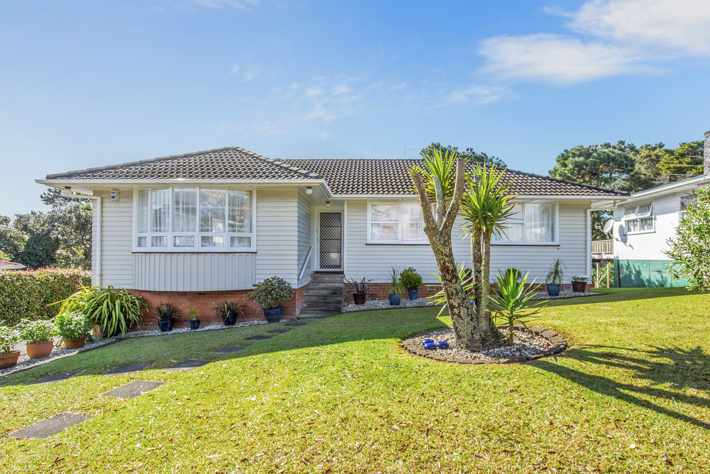 Free property data for 39 Glendene Avenue, Glendene, Auckland homes.co.nz