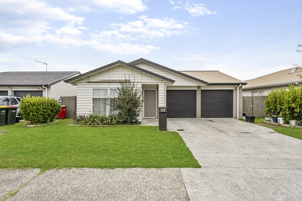 For sale 128 Popokatea Drive, Takanini homes.co.nz