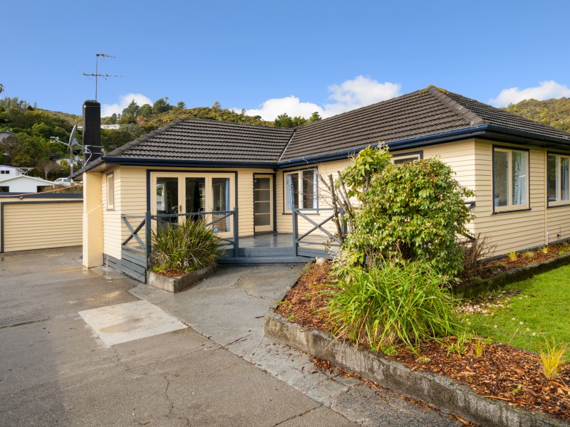 Free property data for 63 Stokes Valley Road, Stokes Valley, Lower Hutt
