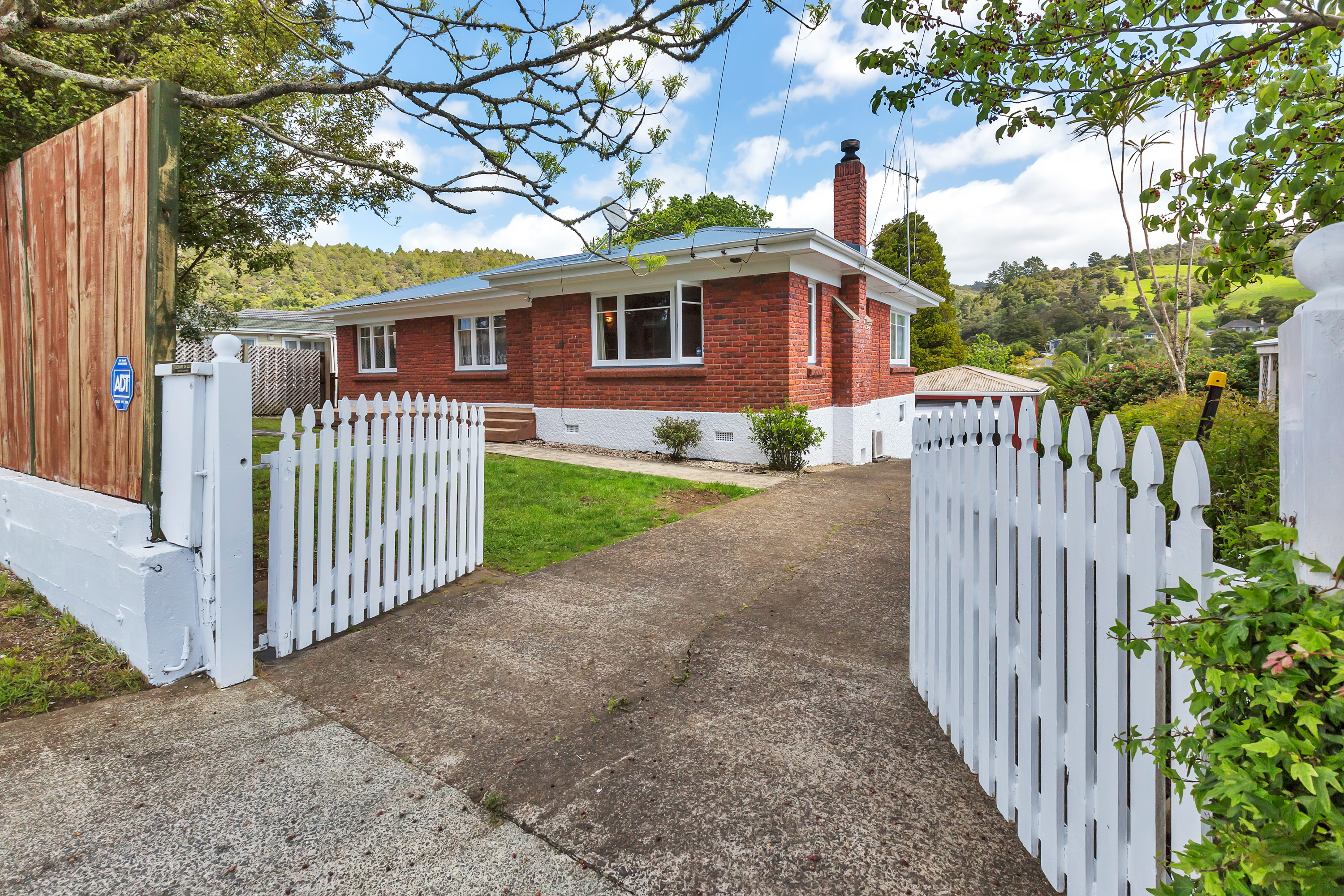 Free property data for 156 Western Hills Drive, Kensington, Whangarei