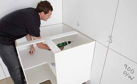 Secure the kitchen cabinets