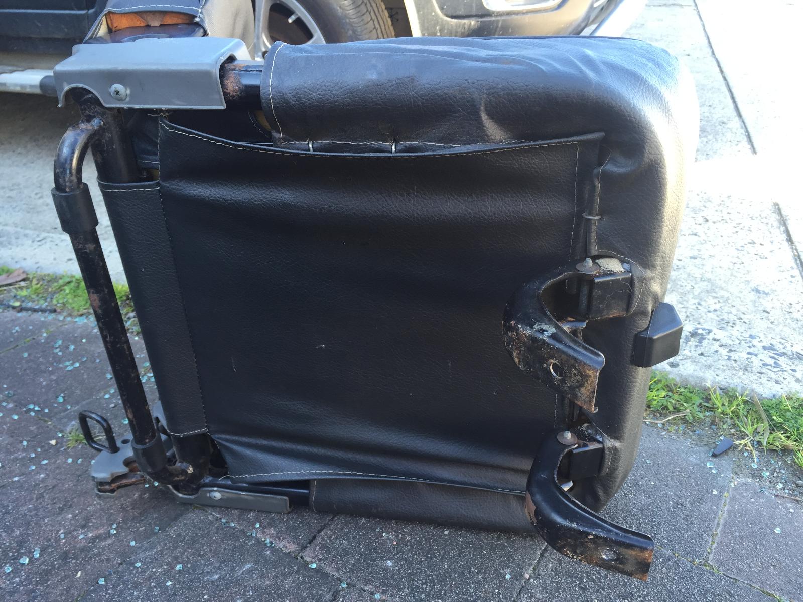 View Auto part Right Front Window Reg/Motor Suzuki Sierra 1998