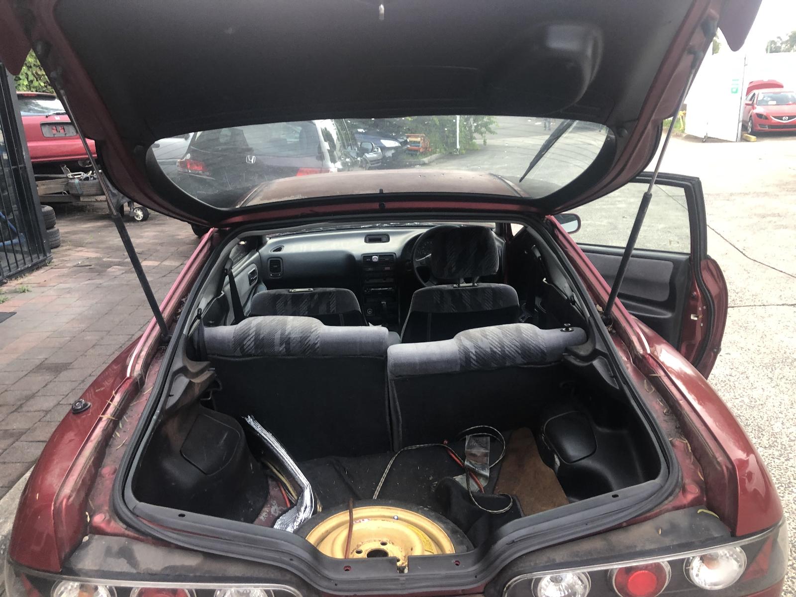 View Auto part Bonnet Lock/Support Honda Integra 1998