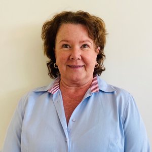 Fay Saunderson
