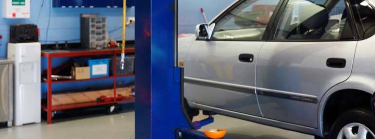blog large image - Manufacturer Service VS. Cheap Service Centre