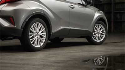 18 Alloy Wheels - Glossy Sliver