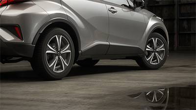 17 Alloy Wheels - Machined Black