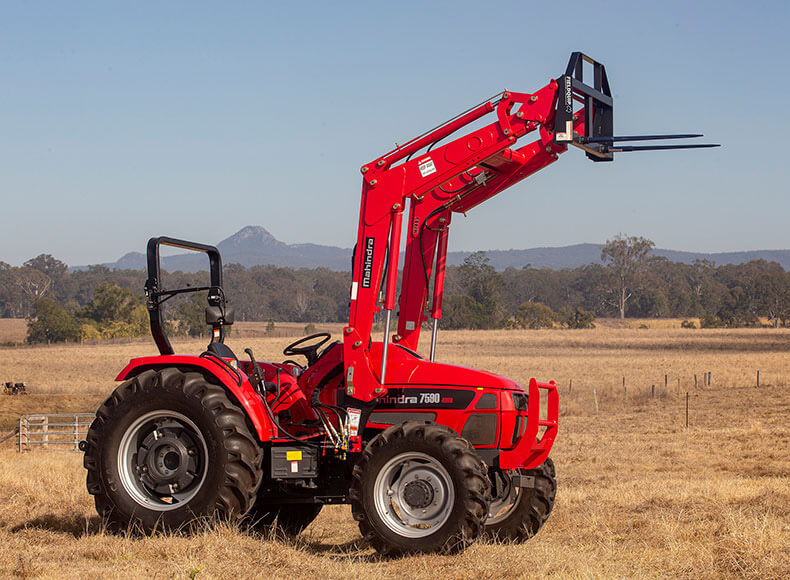Mahindra 7590 4WD