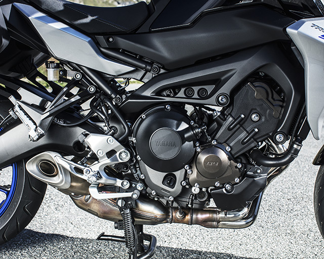 Triple cylinder