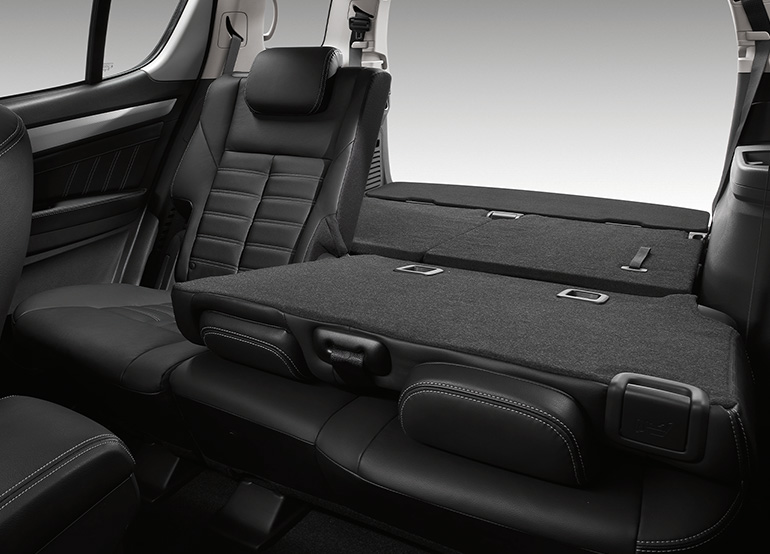 Split/fold Seats