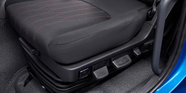 fully adjustable seats