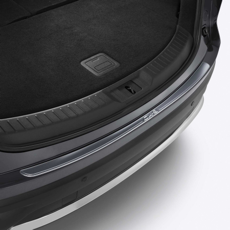 rear-bumper-step-plate