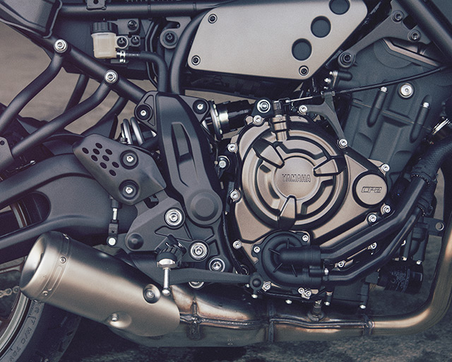 OUTSTANDING 2-CYLINDER ENGINE