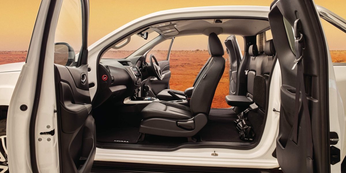 navara_first_class_at_work