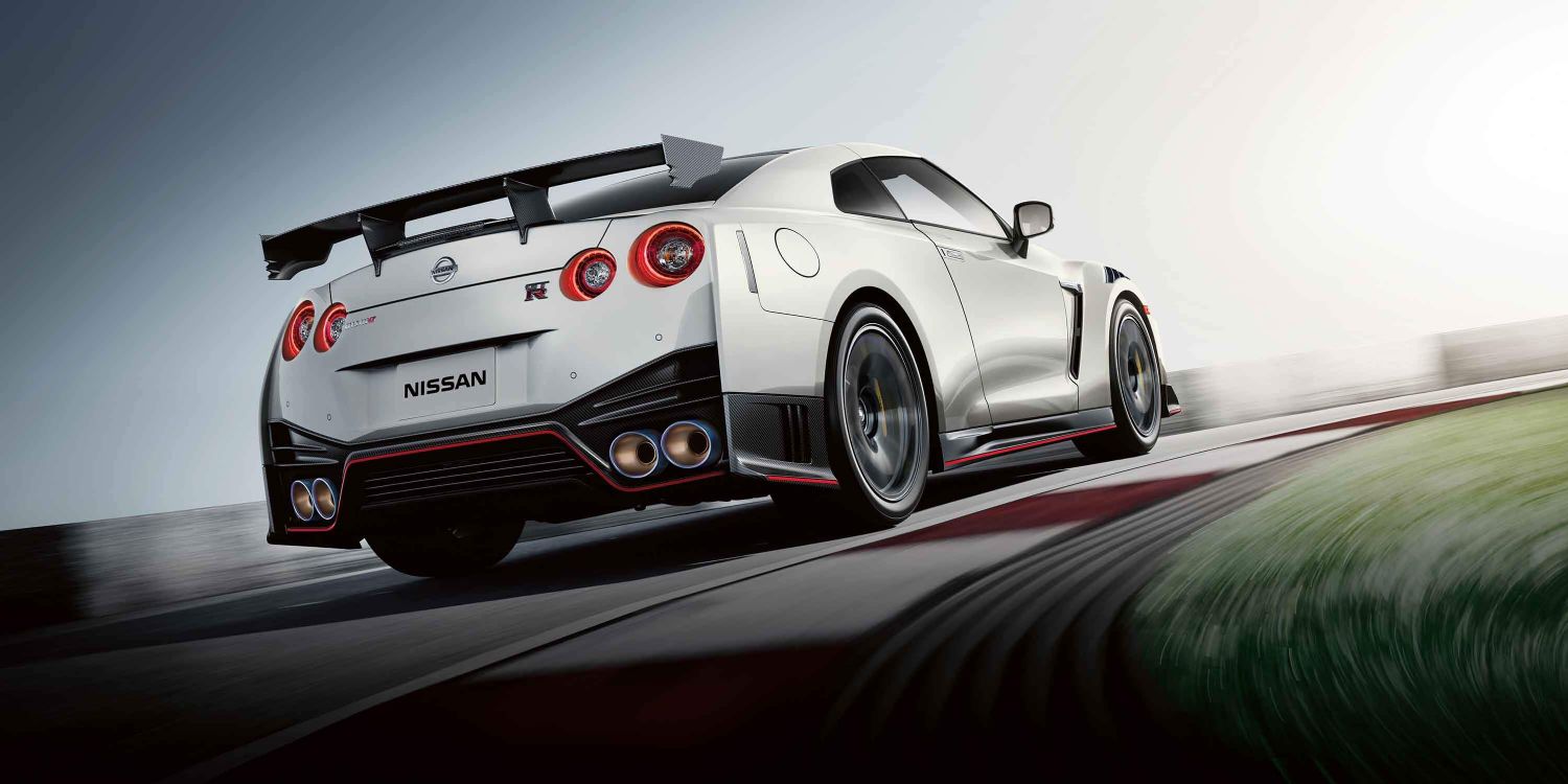 Nissan Gt-R Nismo Race Track