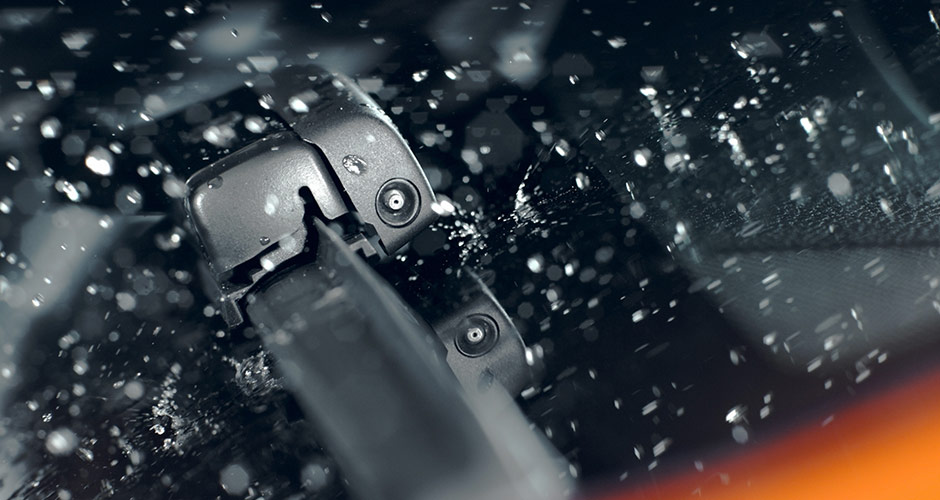 Rain Sensing Automatic Wipers