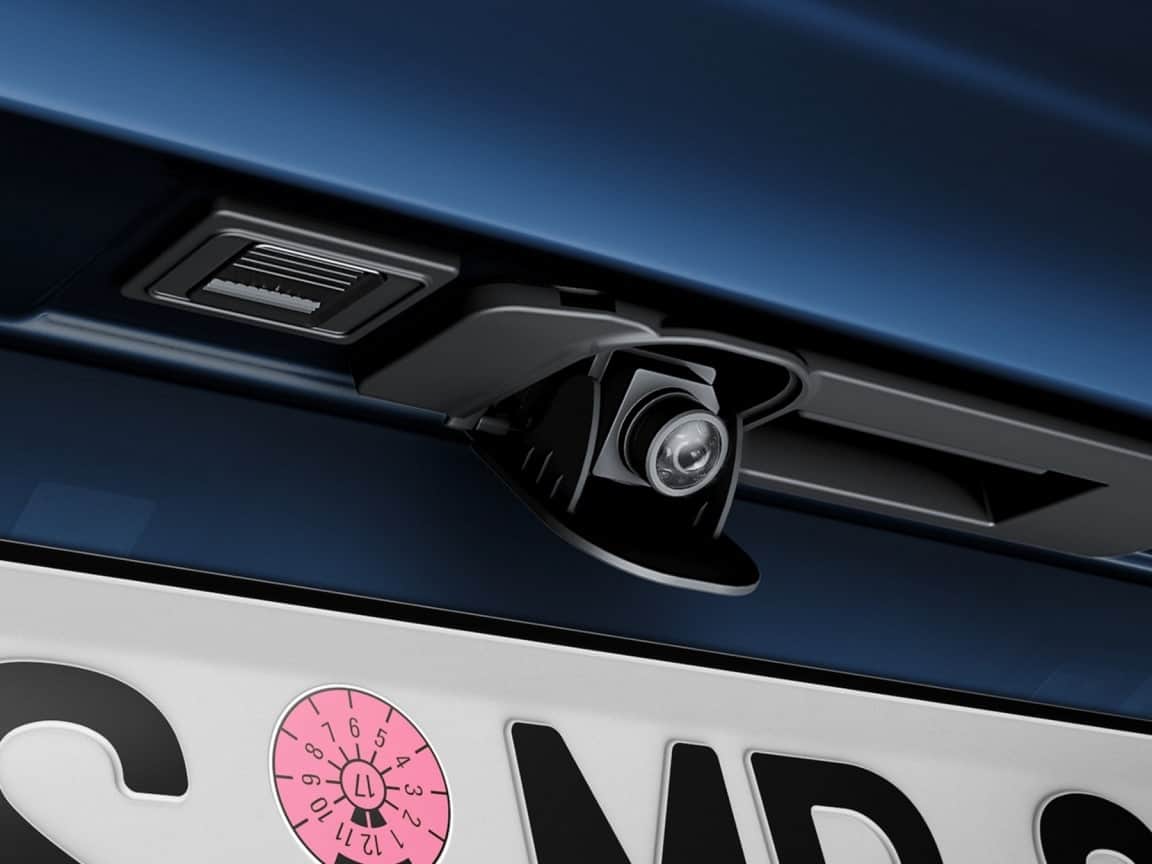 Parking Package with reversing camera.