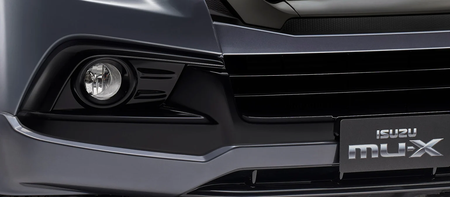 Gloss Black Front Garnish