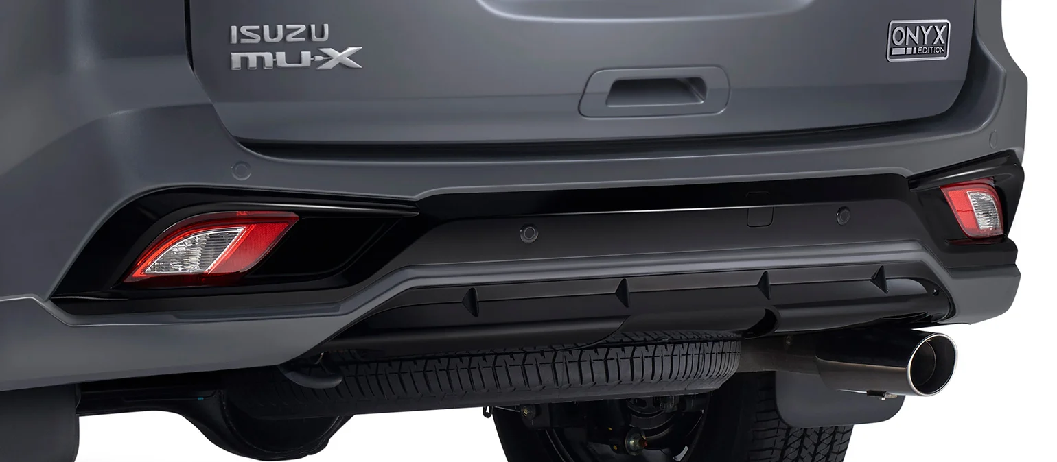Gloss Black Rear Garnish