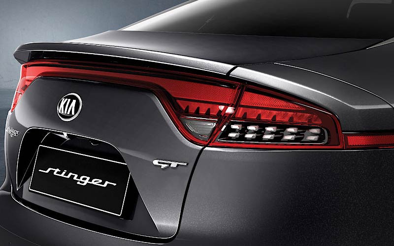 kia-stinger-features-spoiler