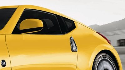 370z-upswept-window