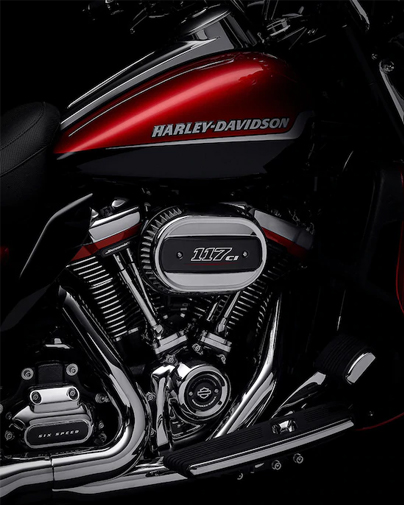MILWAUKEE-EIGHT™ 117 TWIN-COOLED™ ENGINE