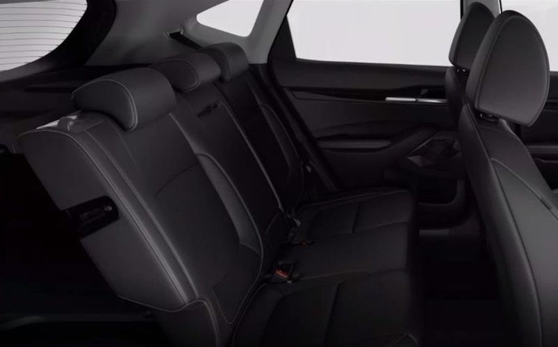 Adaptive rear seating