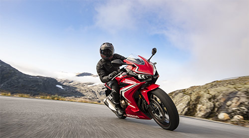CBR500R-FEATURE 1