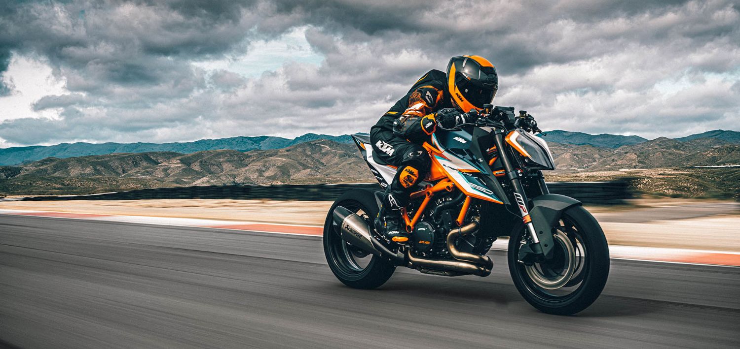 ktm-1290-super-duke-rr-2021