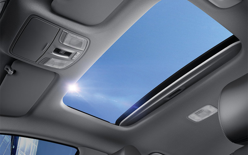 Kia-Rio-SX-Grades-Powered-Sunroof