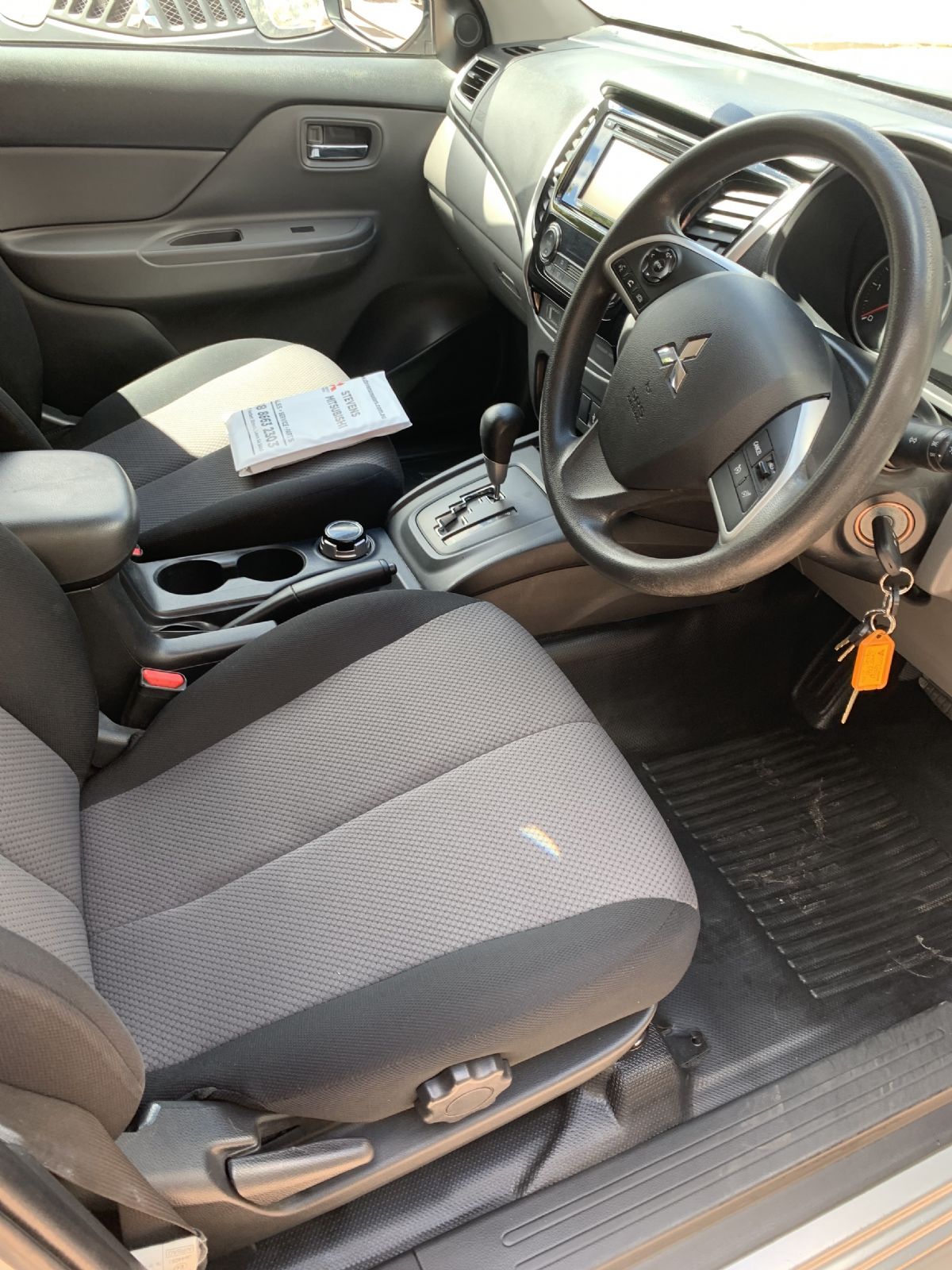 2002 Mitsubishi KJ GTVi Verada Auto Sedan