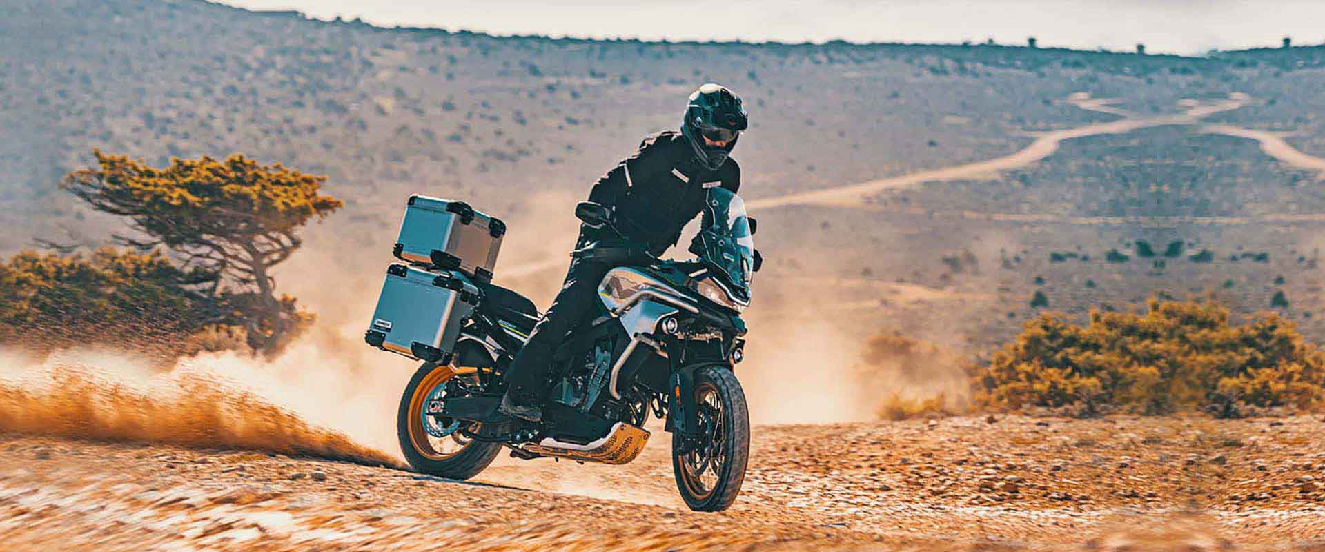 800MT TOURING