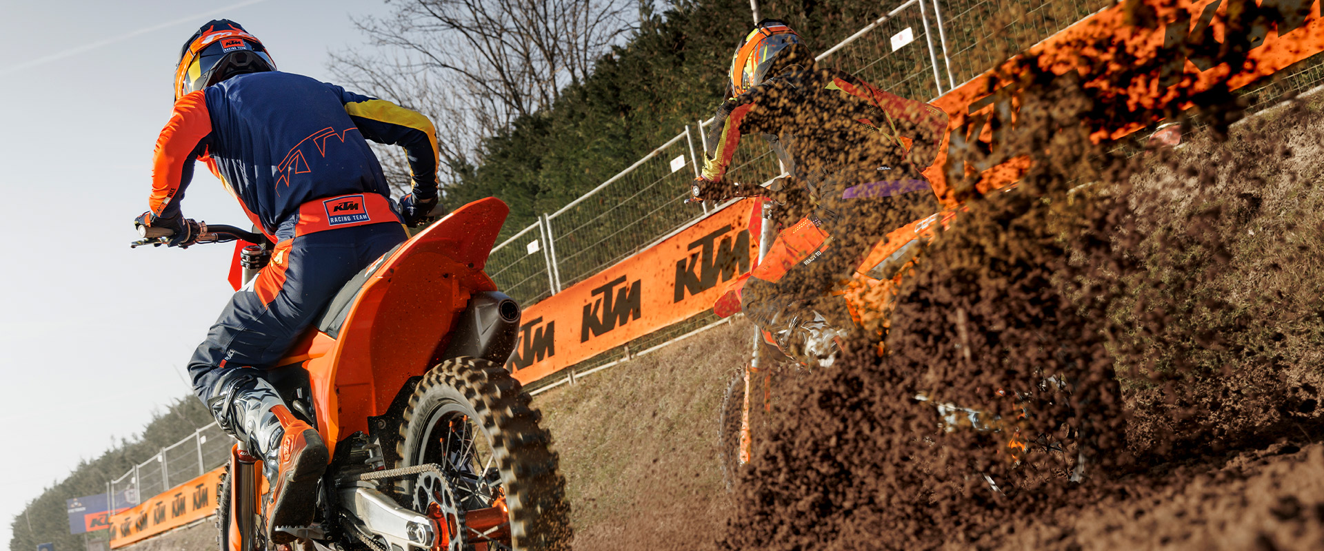 2025-ktm-250-sx-f-banner