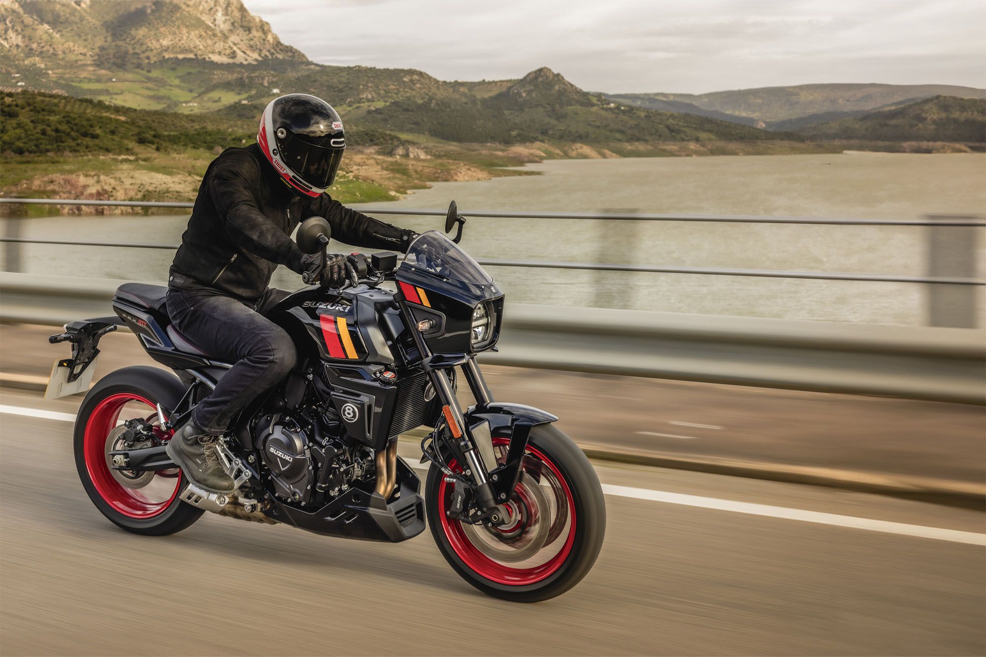 suzuki-gsx-8tt