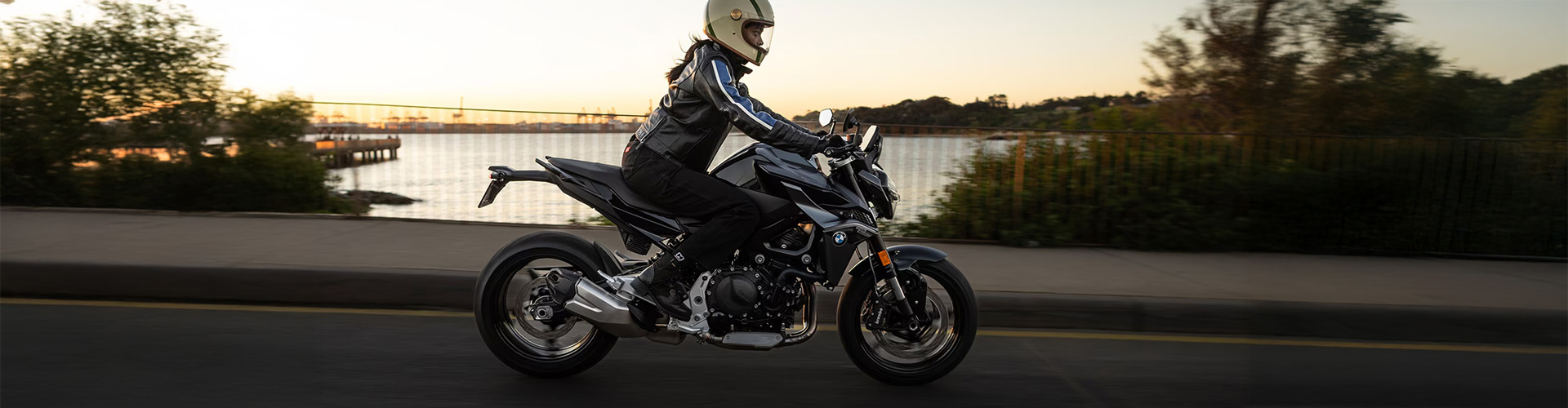 bmw-motorrad-2026-f-900-r