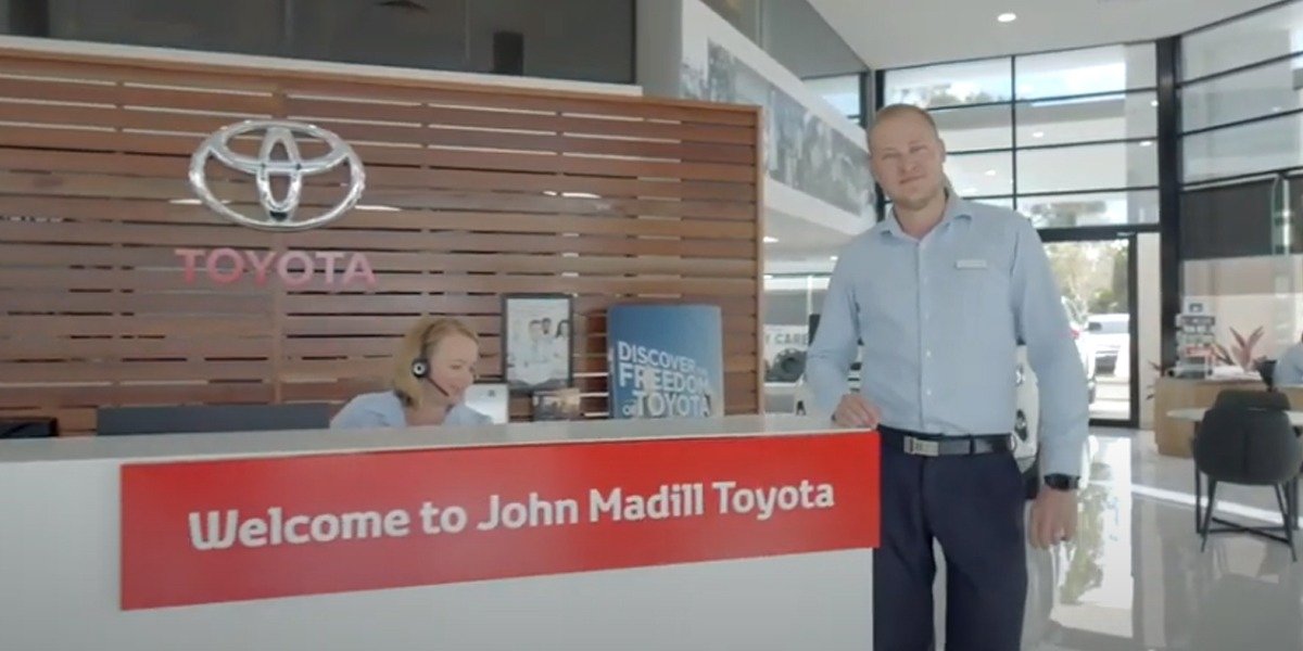 blog large image - WHAT’S INCLUDED IN A DEALERSHIP SERVICE?