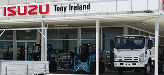 Tony_Ireland_about_image2
