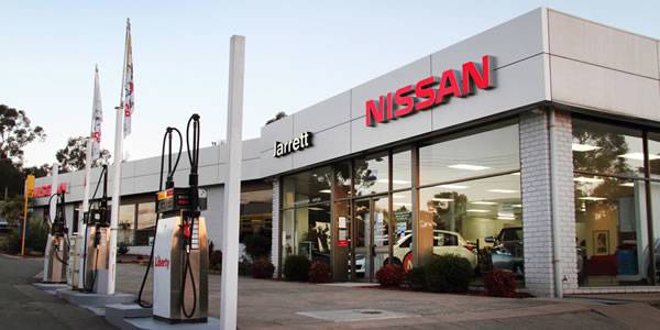Jarrett_Nissan_Sep15_nm