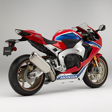 2017 CBR1000RR SP2 Feature 01